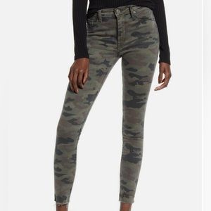 Hudson Barbara Skinny Jeans
